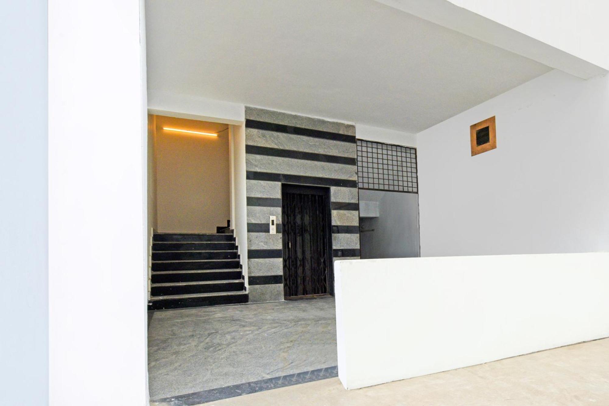 Hotel O Malani Inn Haiderabad Buitenkant foto