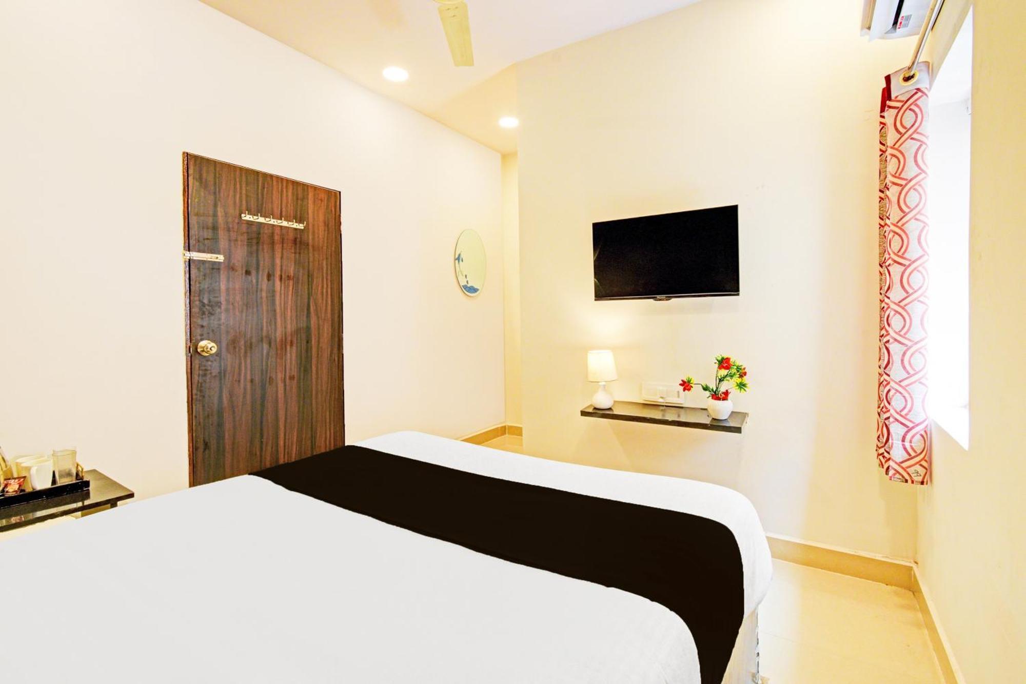 Hotel O Malani Inn Haiderabad Buitenkant foto