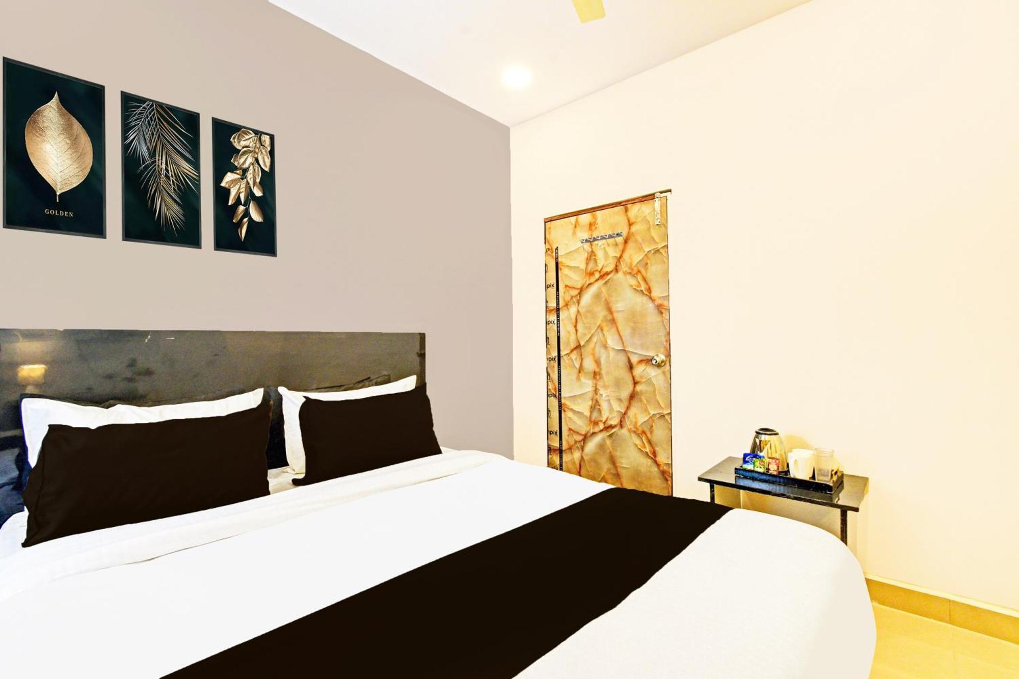 Hotel O Malani Inn Haiderabad Buitenkant foto